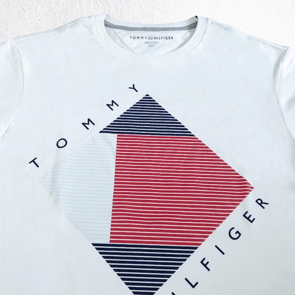 Tommy Hilfiger 78J3224 110 Tee T shirt NWT - Picture 4 of 8